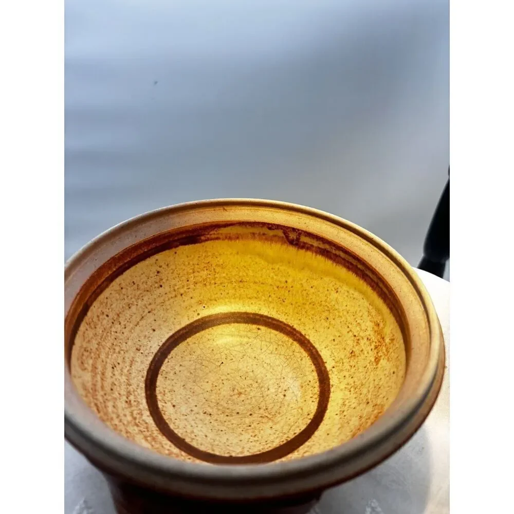 Studio art ceramic glass bowl with lid by Walt  glass 89